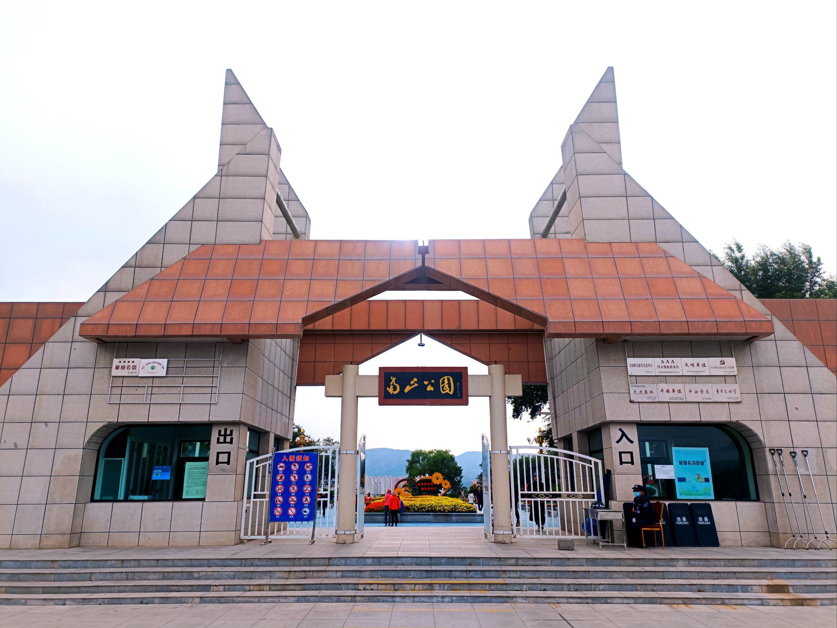 西宁晚上哪有站小巷的