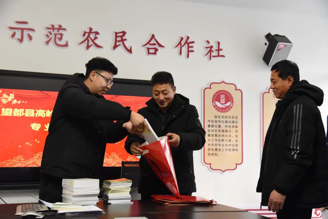农民专业合作社和农民合作社有区别吗 专业合作社与农民专业合作社有什么不同