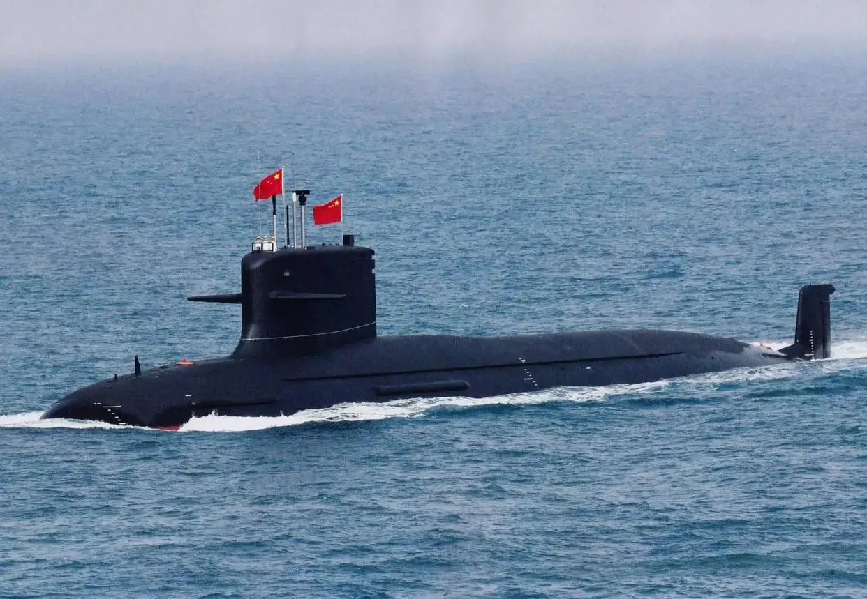 军迷眼中的国产新型试验潜艇...