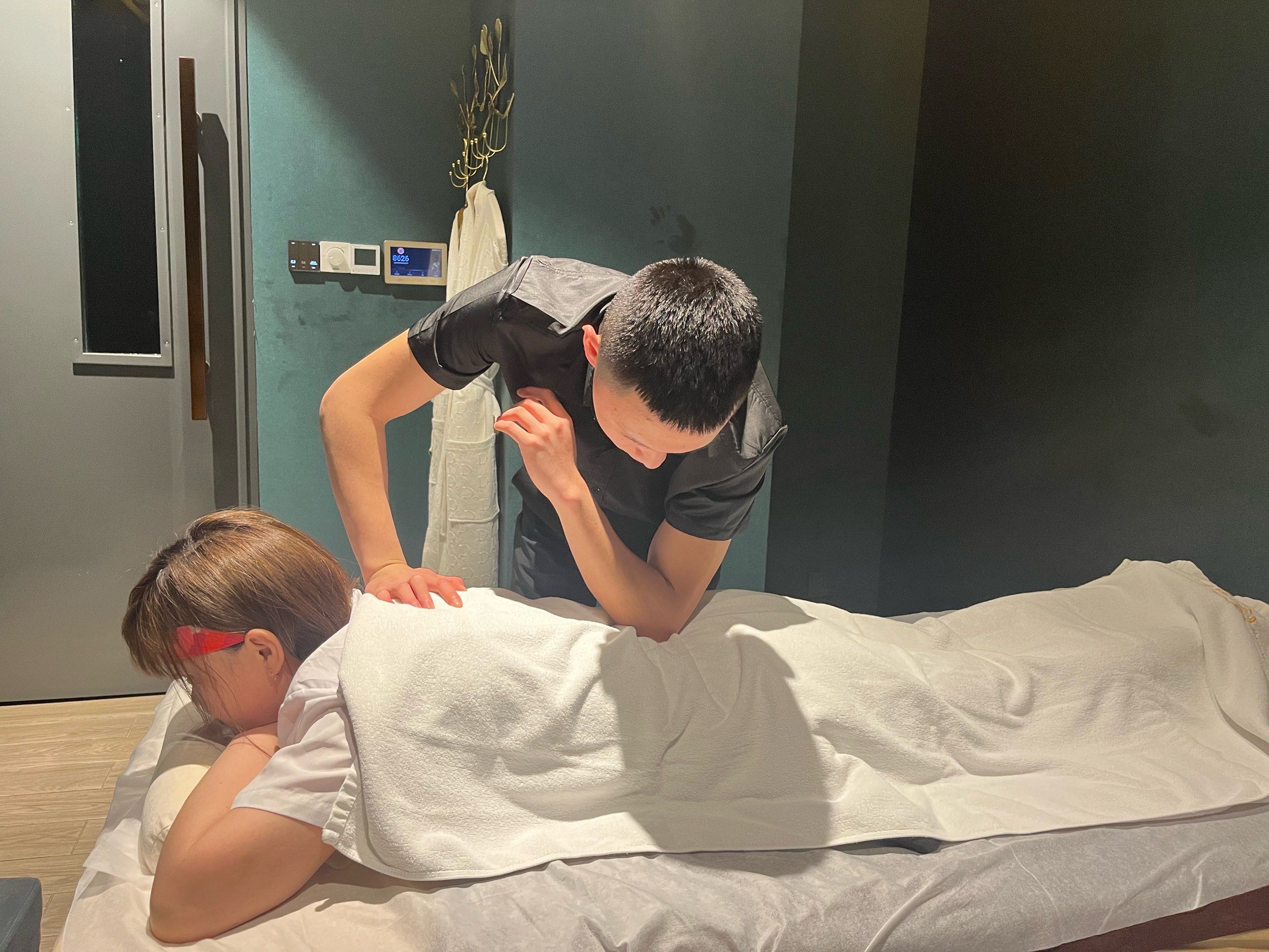 安国女士做spa包含飞机大概多少钱