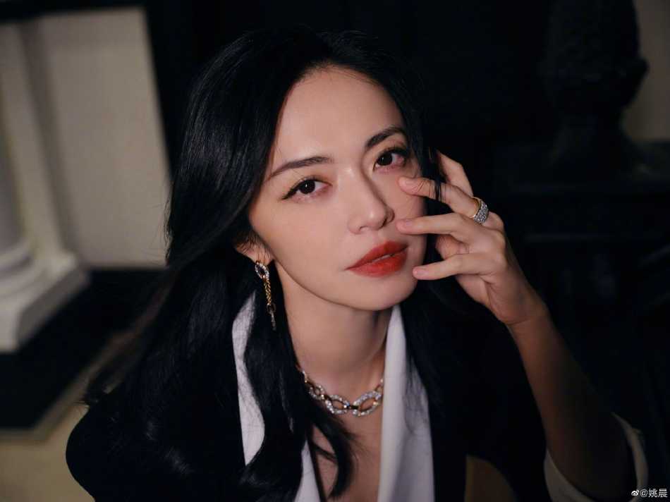 姚晨演技实力解析 中年女演员的生育职场困境