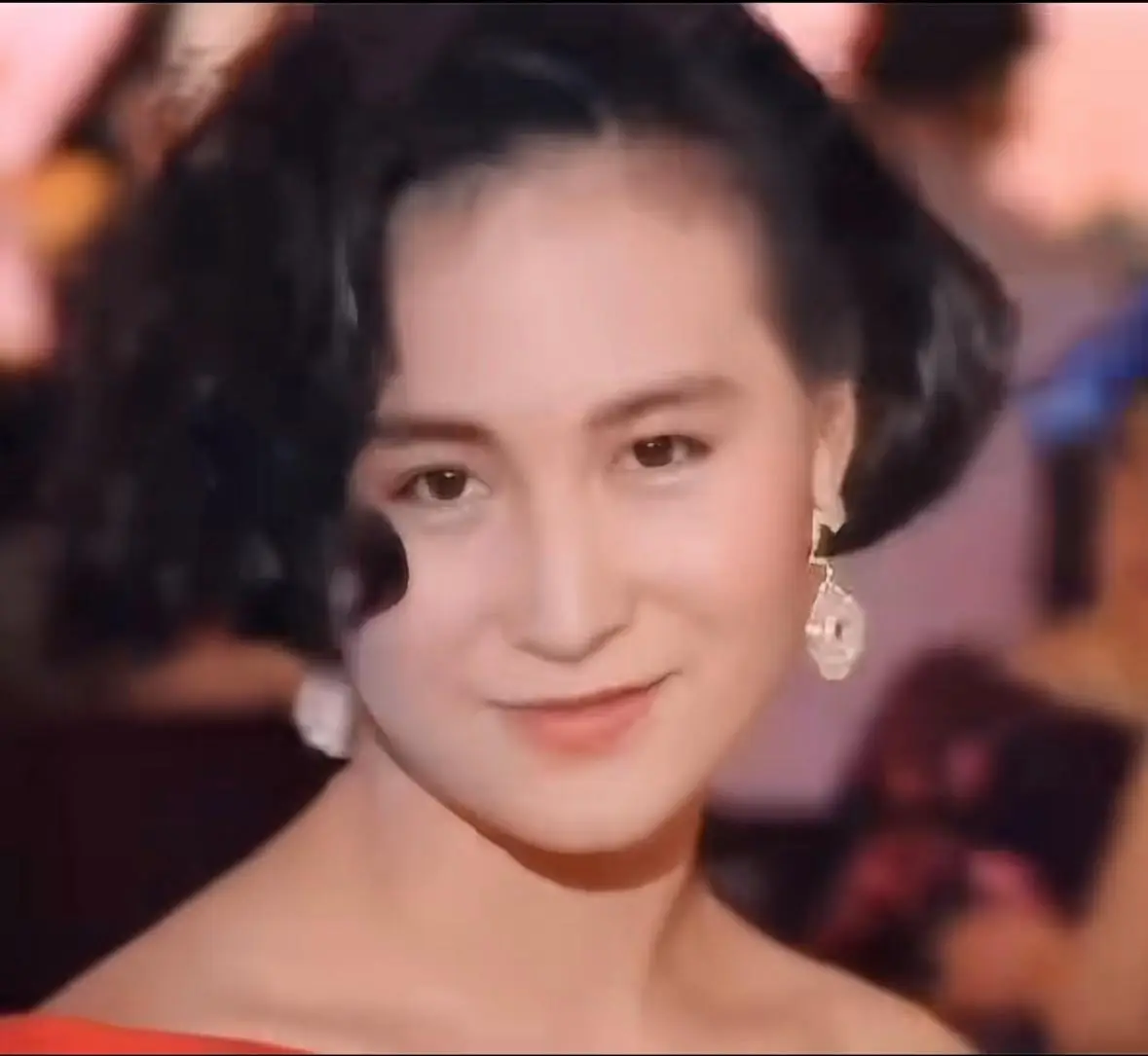 为什么96岁也可以这么酷?...