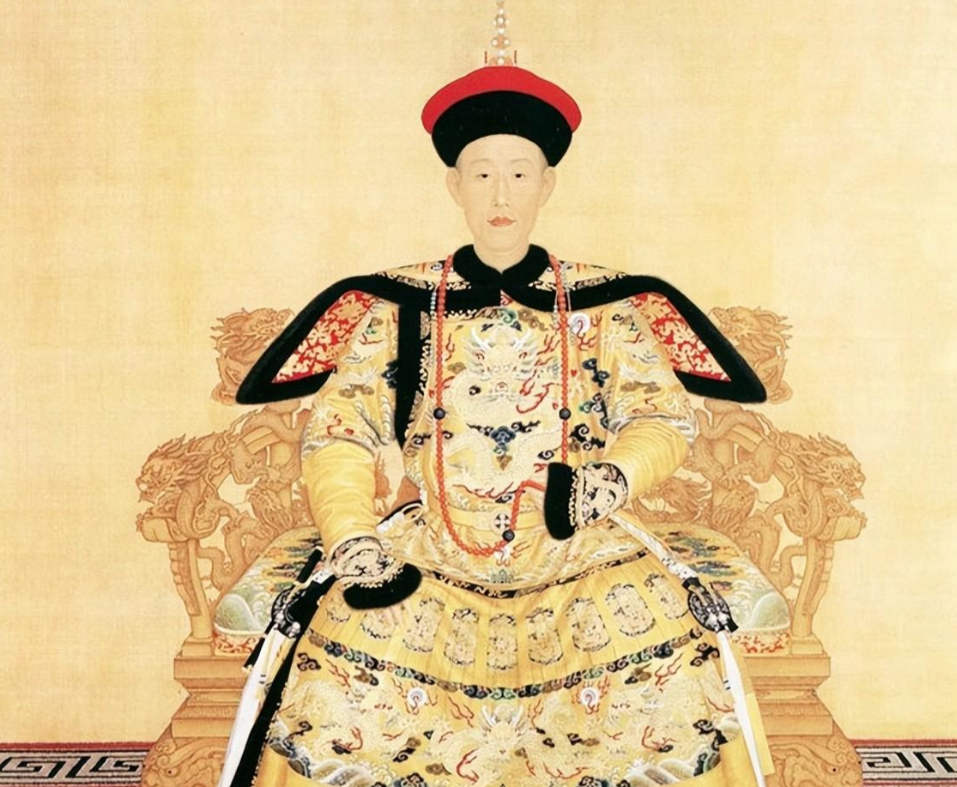 乾隆太上皇穿龙袍自称朕 凌晨两点半打电话意义何在