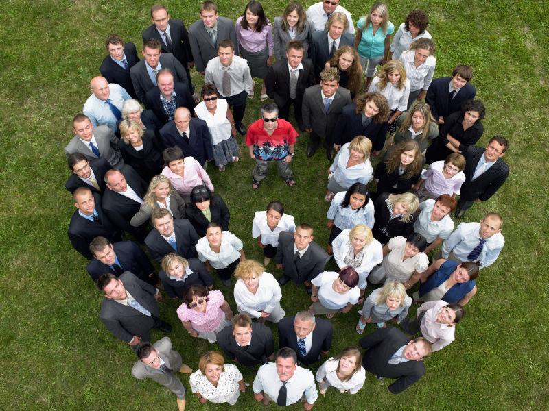 最新社交媒体热点评论,日本东京大学特殊精油按摩到底是什么？为什么圈内人都在悄悄体验