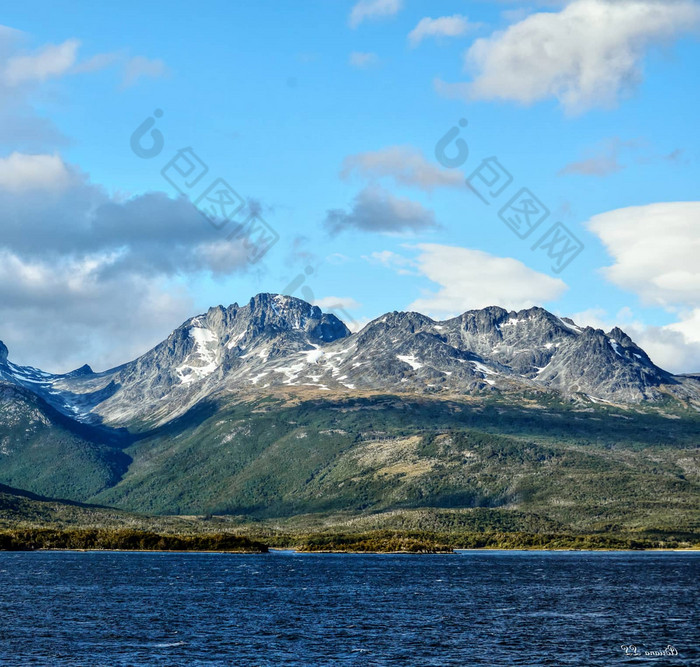 为何智利能够突破拉美发展困境?智利模式如何实现制度...
