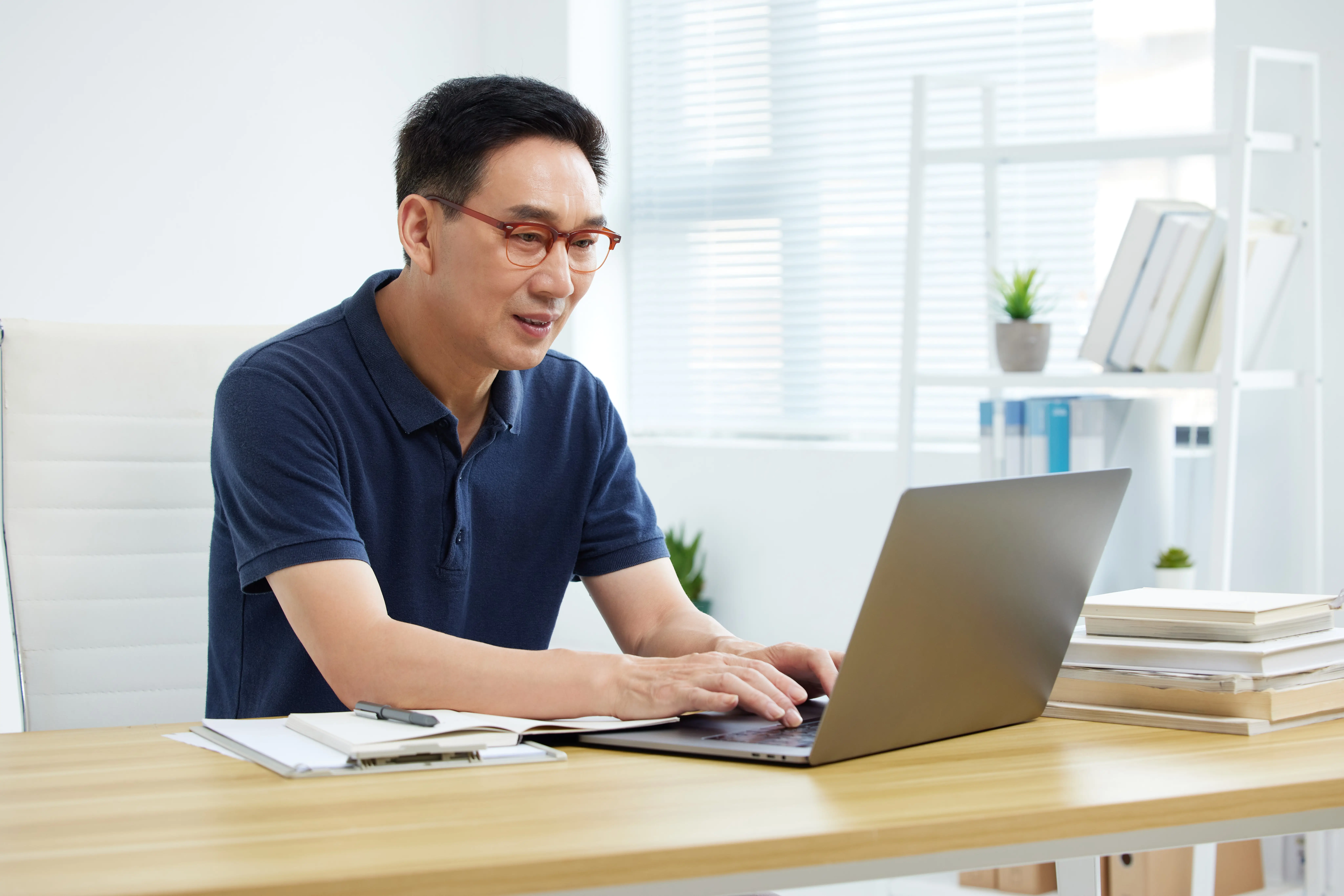 为什么你总出现在附近的人里？揭秘社交APP的'偶遇'算法与隐私边界