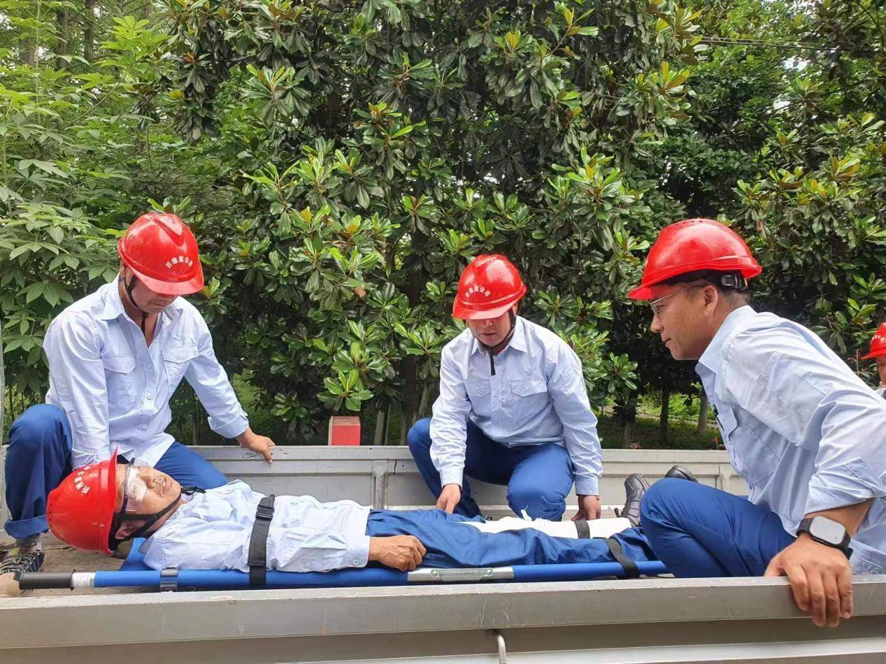 如何做出平衡担架,给伤员更好的保护?...