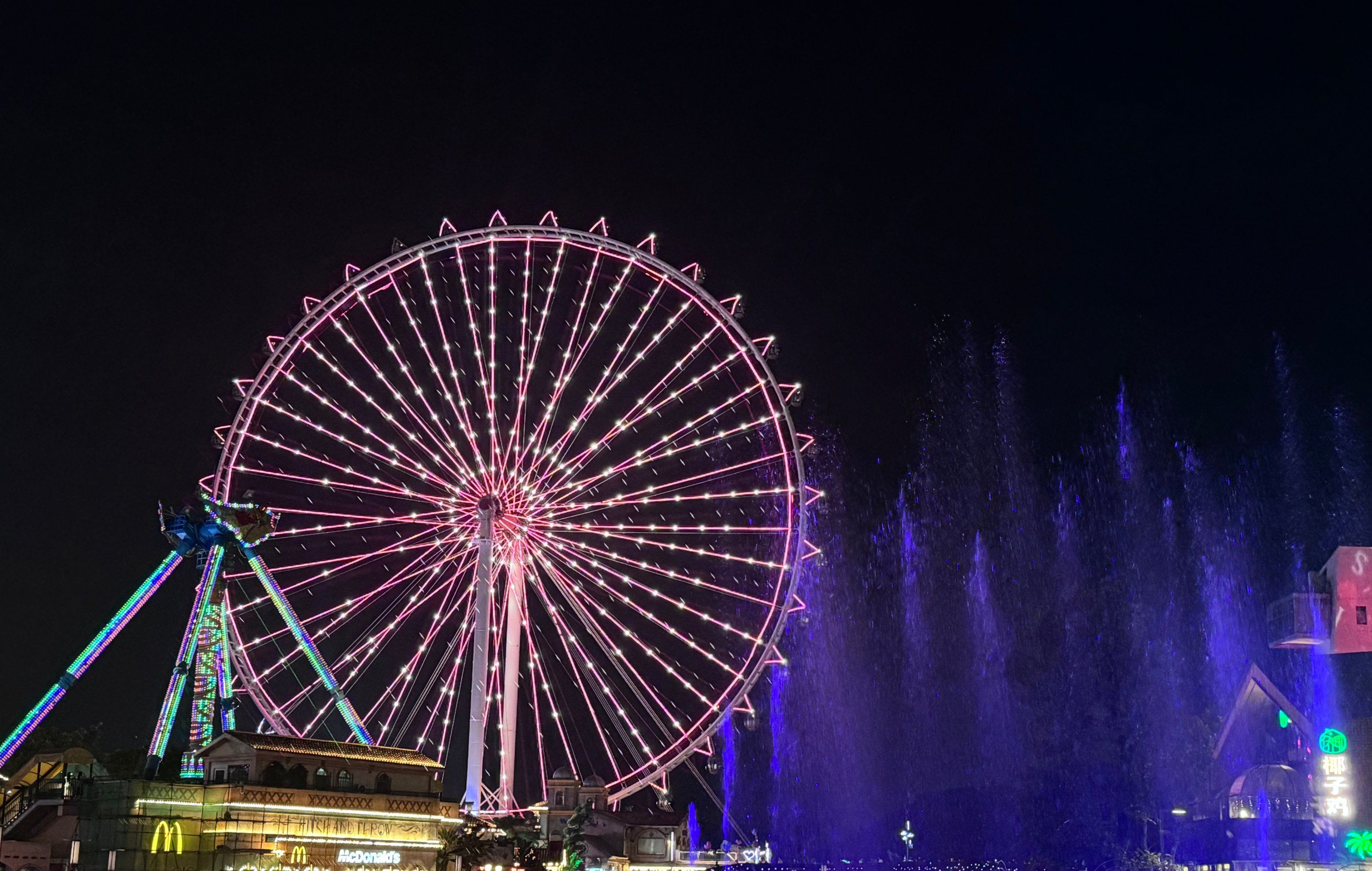 近日发生的突发事件,摩天轮最大中文社区为什么成了讨论热点?