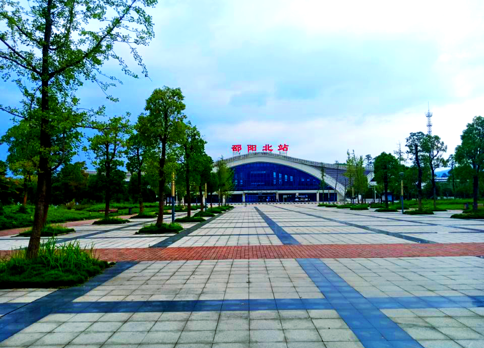 邵阳想包个大学生怎么联系