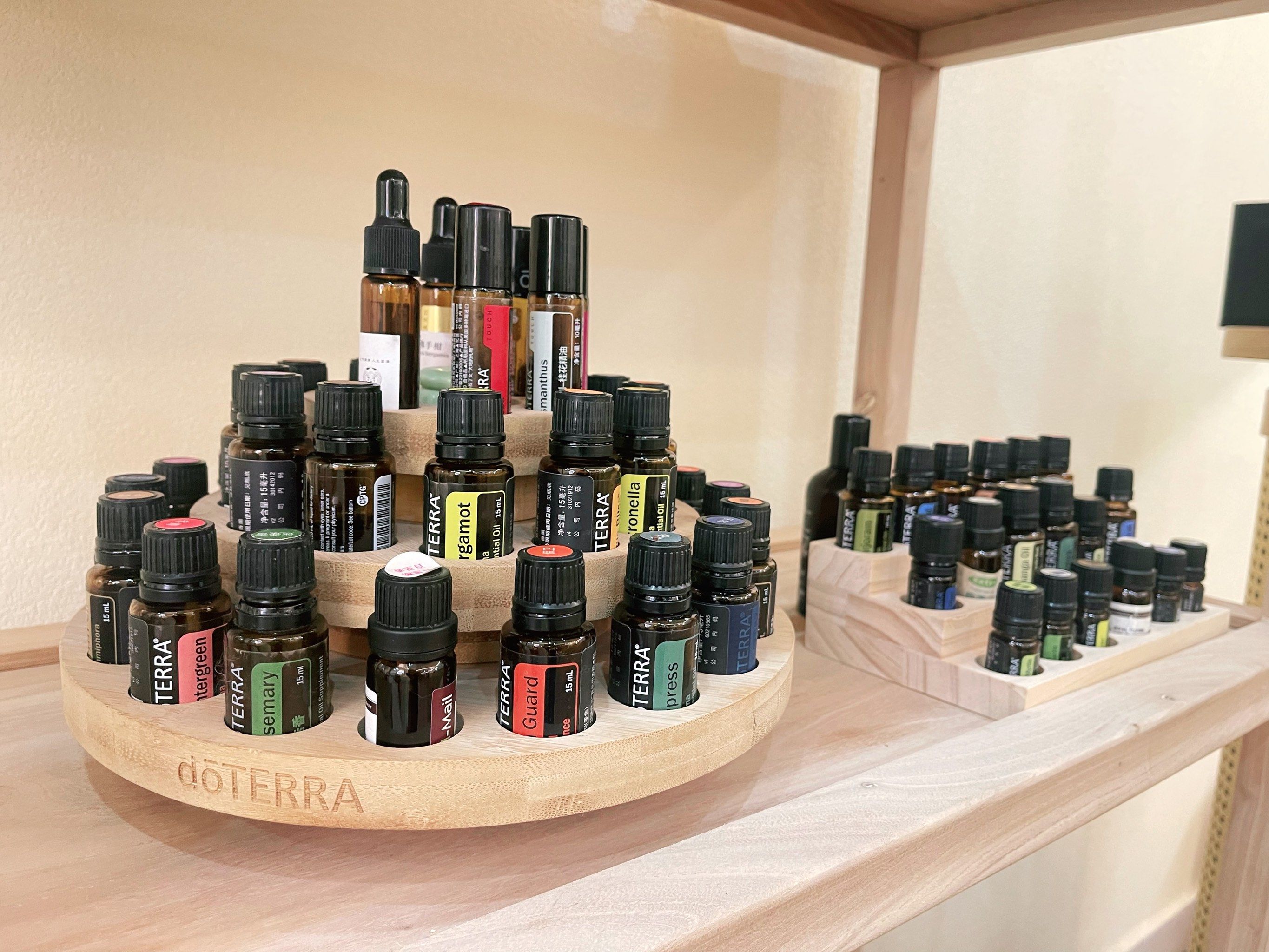 检查核实：特殊精油按摩高潮连连是什么体验？如何通过专业手法达到极致放松效果