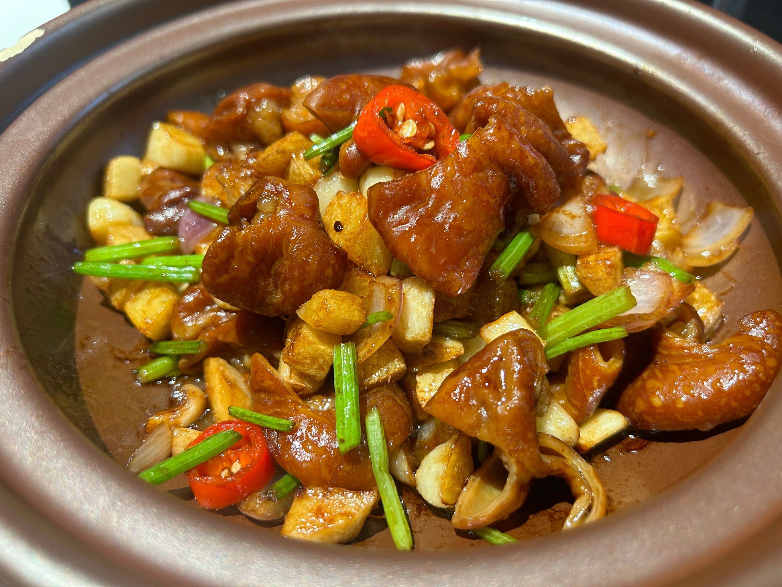 日式猪大肠火锅是一种什么美食？...