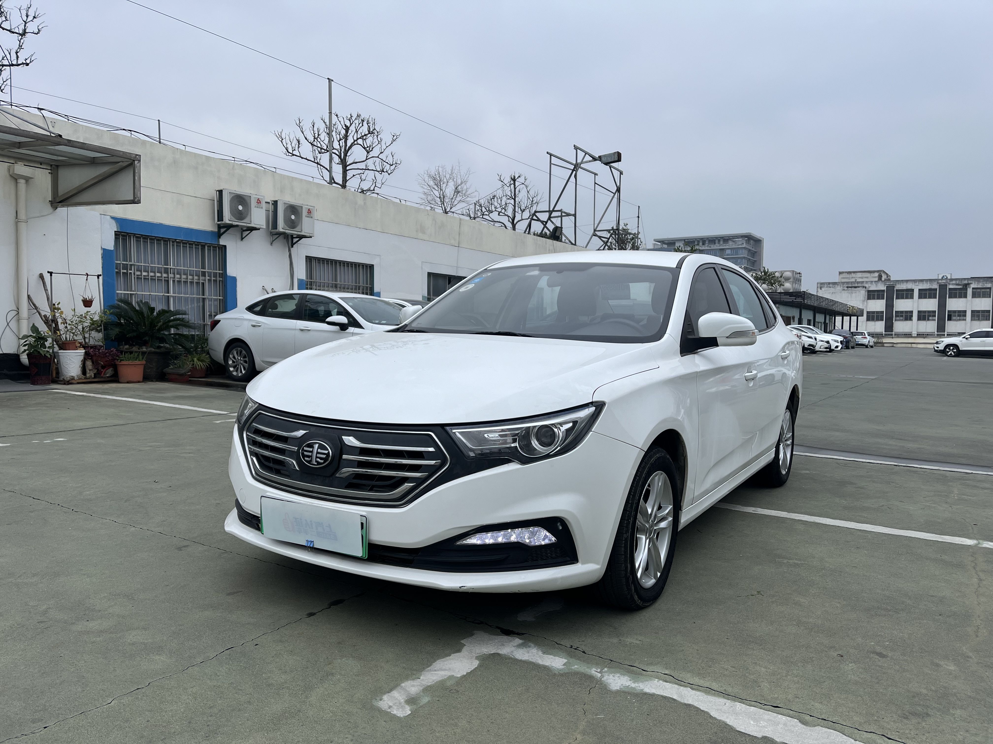 奔腾B30和B50区别 两款奔腾轿车怎么选