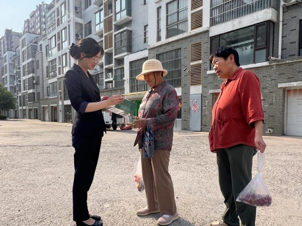 出乎意料的新闻：东郊到家下单后是一个人上门么？服务模式与隐私安全深度解析