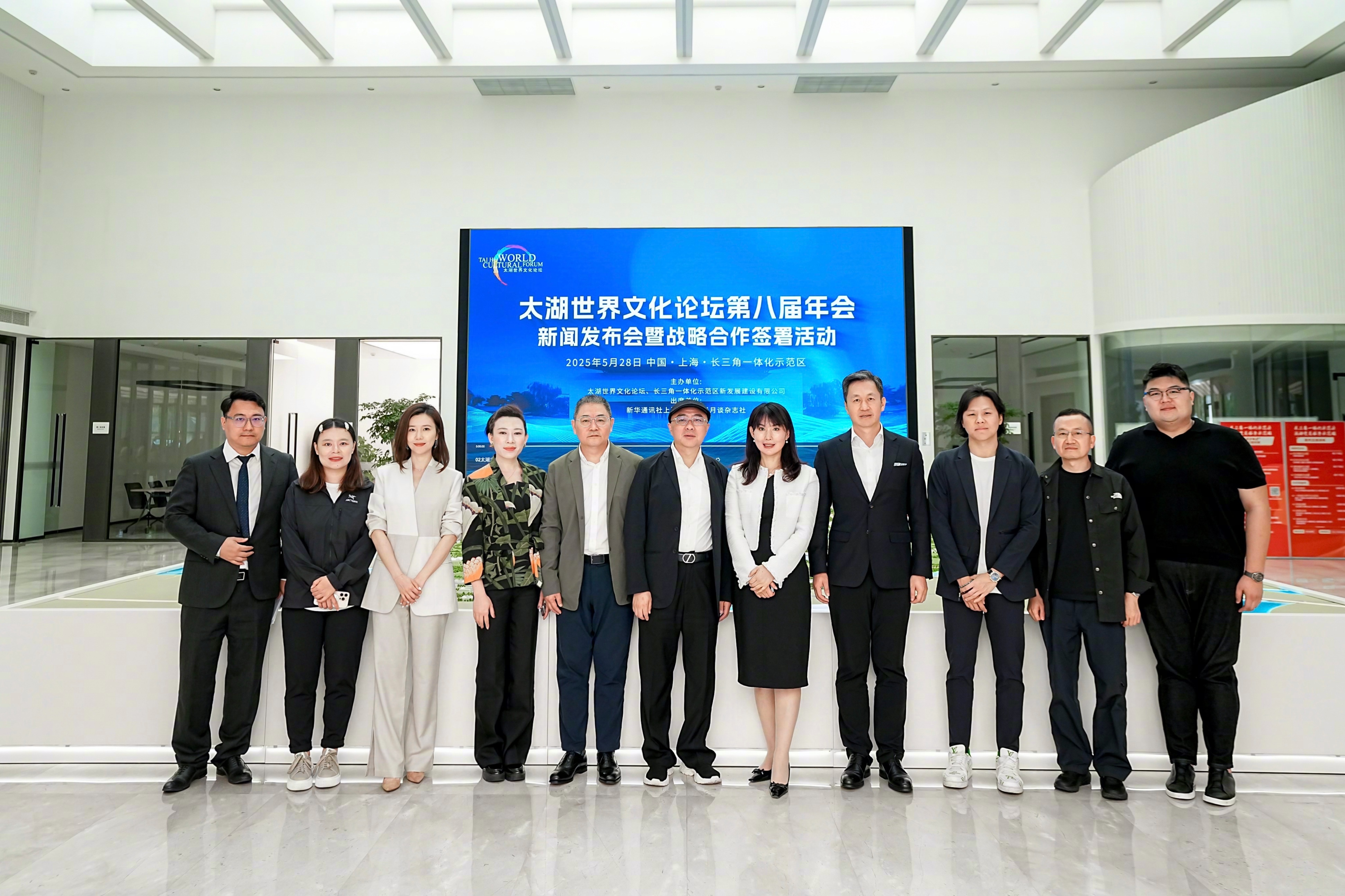 唐人阁与一品楼的文化论坛对比，探讨传统建筑与现代商业的融合路径