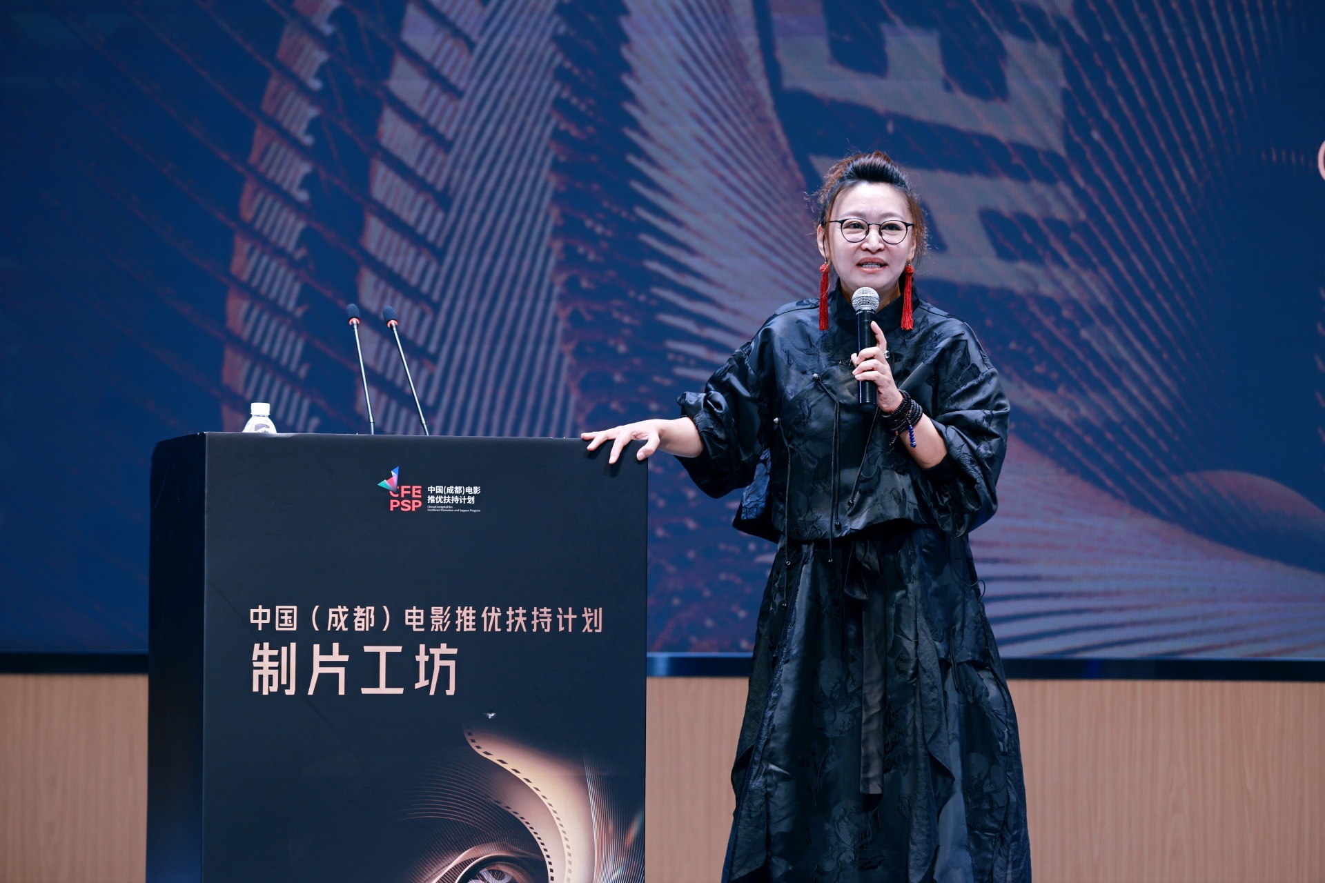 刘天池个人资料介绍 演员的诞生指导老师