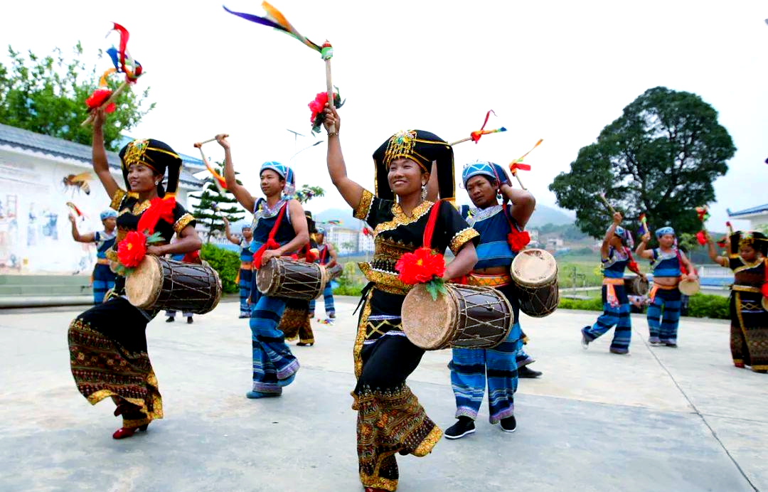 来宾火车站小巷子200块钱一次