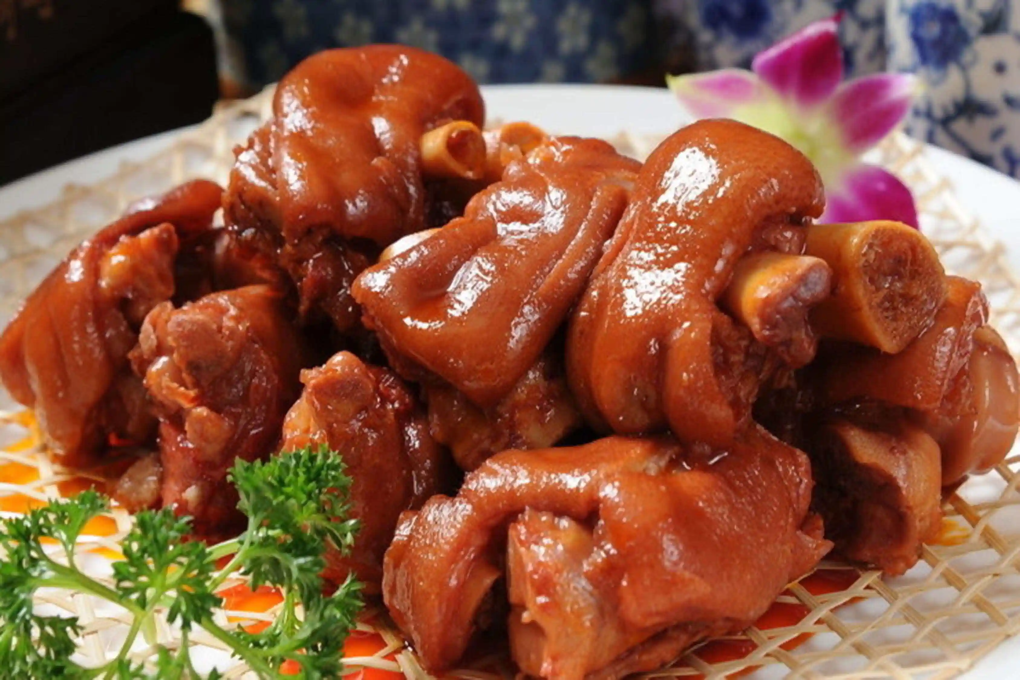 引爆争议：江门新会哪里有不正规的玩