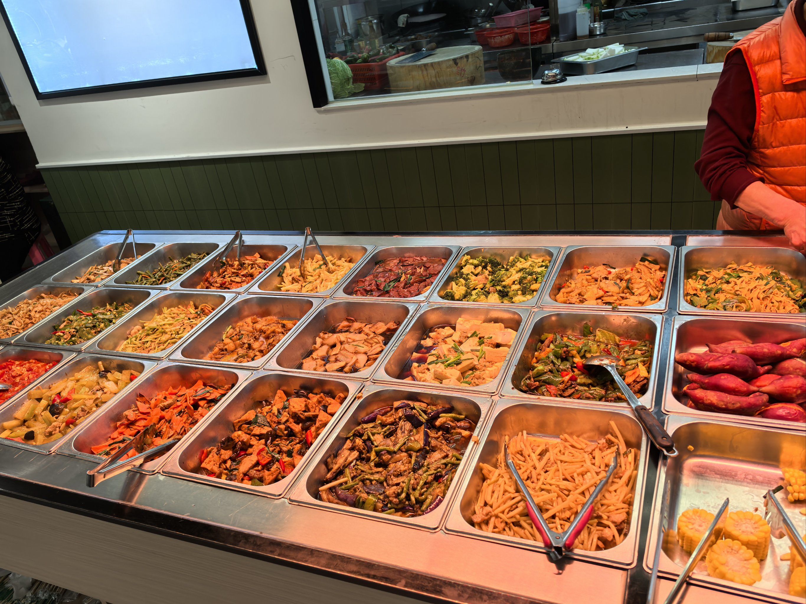 当我们在谈论文艺时 究竟在消费快感还是体验生命——论精品与快餐文化的七个维度差异的另一种表达