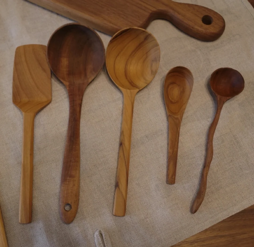 木质餐具致癌真相 发霉筷子菜板有多危险