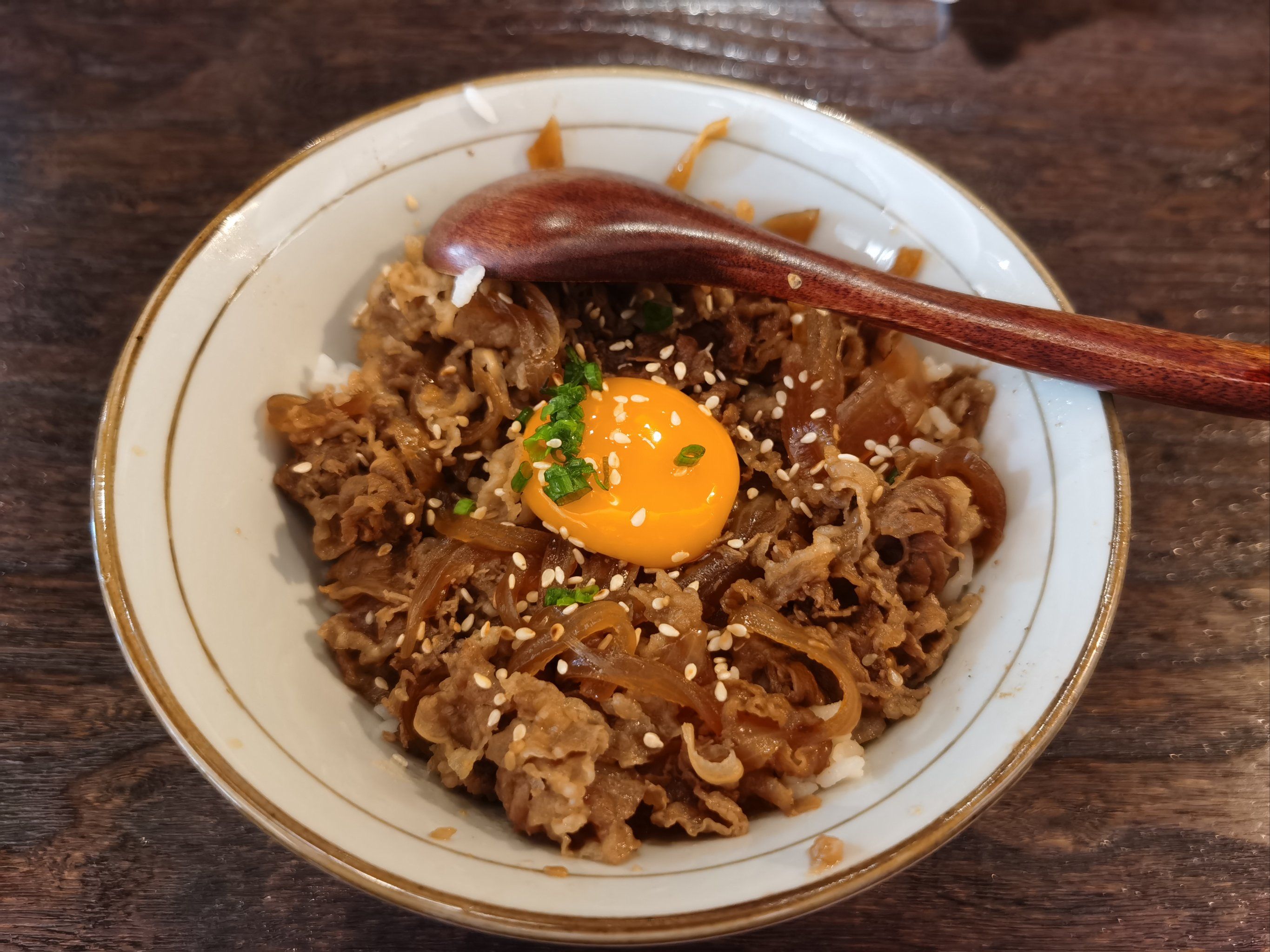 丼饭是什么饭 牛丼怎么读什么意思