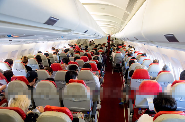 飞机上刷手机会带来哪些商机...